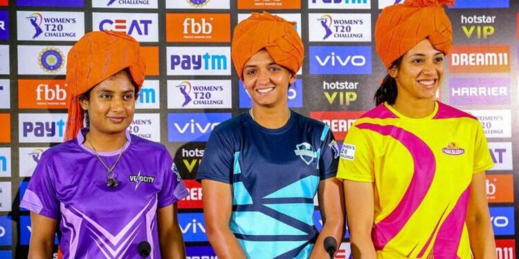 मंधाना को चेन्नई ने 3.4 करोड़ मे खरीदा, हरमनप्रीत मुंबई के लिये खेलेंगी