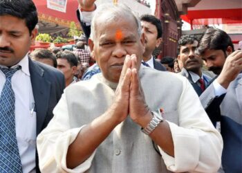 यात्रा पर नीतीश के सहयोगी, लेकिन उनपर ही साध रहे निशाना !