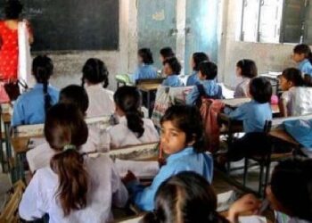 पलामू में बढ़ती गर्मी को लेकर स्कूलों के समय में बदलाव, कक्षा एक से पांच तक सुबह 7 बजे से 12 बजे तक ही होगी संचालित