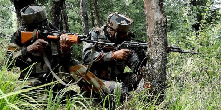 चतरा मुठभेड़ से बच निकले पांच लाख का इनामी नक्सली पलामू से गिरफ्तार, जख्मी हालत में करवा रहा था इलाज