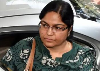 निलंबित IAS पूजा सिंघल की जमानत याचिका पर कल सुप्रीम कोर्ट में सुनवाई