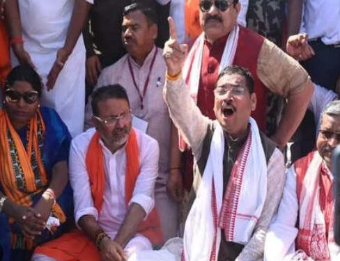 कल धुर्वा पुलिस थाना में प्रदेश अध्यक्ष दीपक प्रकाश समेत बीजेपी के कई नेताओं से होगी पूछताछ, जानिए मामला