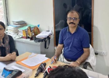 CID की टीम ने चार साइबर अपराधियों को किया गिरफ्तार, भारी संख्या में मोबाइल और बैंक डॉक्यूमेंट बरामद