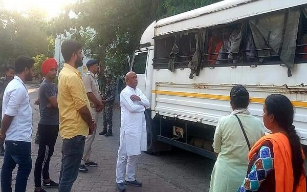 जमशेदपुर में भाजपा नेता अभय सिंह समेत 59 गिरफ्तार, SSP को ज्ञापन सौंपने गए अधिवक्ता सहित 8 लोग भी भेजे गये जेल