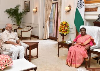 दिल्ली में राज्यपाल सीपी राधाकृष्णन ने राष्ट्रपति द्रौपदी मुर्मू से की मुलाकात