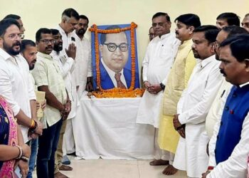 बाबा साहेब अंबेडकर की जयंती पर कांग्रेस कार्यालय में कार्यक्रम, प्रदेश प्रभारी समेत नेताओं ने दी श्रद्धांजलि