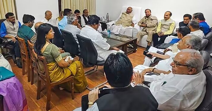 जांच एजेंसियों के दुरुपयोग का आरोप लगाने वाली 14 विपक्षी पार्टियों को झटका, सुप्रीम कोर्ट ने सुनवाई से किया मना