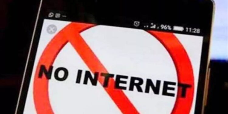 जमशेदपुर में 2 समूहों के बीच हुए पथराव के बाद इंटरनेट सेवा बंद, धारा 144 लागू