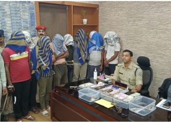 पूर्व रेंजर रुद्र नरायण के यहां हुए डैकती कांड का खुलासा, हथियार के साथ 10 अपराधी गिरफ्तार, 24 लाख नगद बरामद