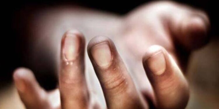 महिला मित्र से मिलने हरियाणा से रांची आये युवक ने की आत्महत्या की कोशिश, होटल के तीसरे तल्ले से लगा दी छलांग