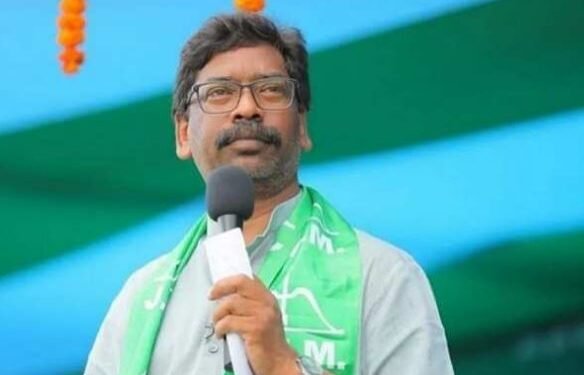 मुख्यमंत्री हेमंत सोरेन आज से दो दिवसीय संथाल दौरे पर, कल हेमलाल मुर्मू को JMM की दिलवाएंगे सदस्यता