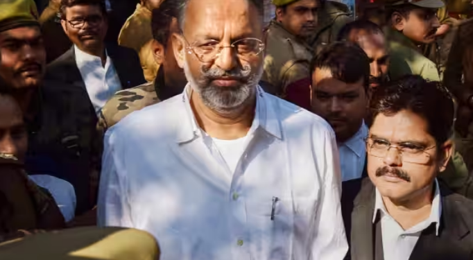 अवधेश राय हत्याकांड में मुख्तार अंसारी को उम्रकैद की सजा, एक लाख जुर्माना भी