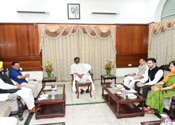 kejriwal meet hemant