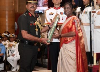 राष्ट्रपति के द्वारा लेफ्टिनेंट जनरल शशांक शेखर मिश्रा को मिला परम विशिष्ट सेवा मेडल, झारखंड से है गहरा नाता