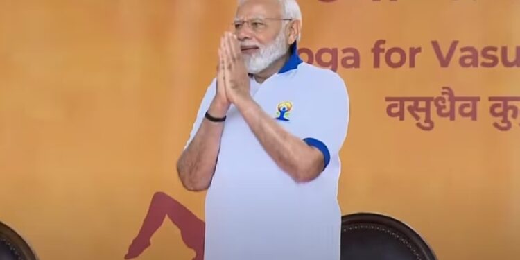 pm modi yoga