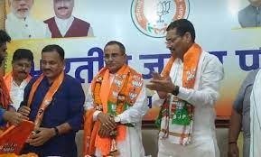 पूर्व डीआईजी राजीव रंजन सिंह ने थामा भाजपा का दामन