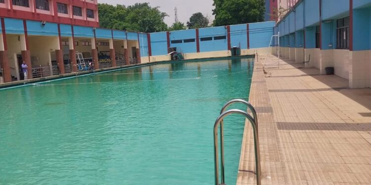 IIT-ISM धनबाद के प्रोफेसर की स्विमिंग पुल में डूबने से मौत