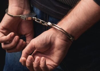 सरायकेला के चांडिल में अवैध मिनी शराब फैक्ट्री का खुलासा, 2 गिरफ्तार