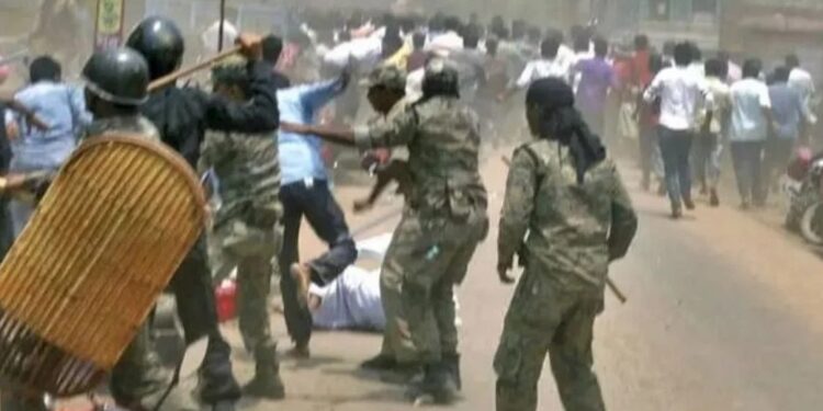 बंगाल पंचायत चुनाव में हिंसा जारी, अब तक 8 की मौत, इनमें 6 टीएमसी कार्यकर्ताओं की गई जान