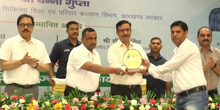 विश्व जनसंख्या दिवस पर बोले बन्ना गुप्ता- देश में बढ़ती जनसंख्या बन रही गंभीर समस्या