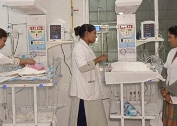 चतरा : महिला ने तीन शिशुओं को दिया जन्म, जच्चा-बच्चा स्वस्थ