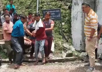 उत्तराखंड के चमोली में ट्रांसफॉर्मर ब्लास्ट : अलकनंदा नदी के पास करंट लगने से 15 लोगों की मौत, कई घायल