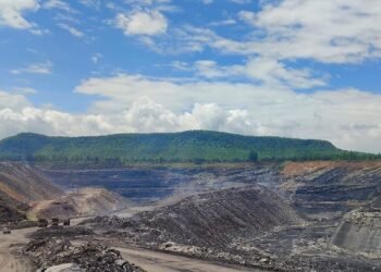 सीसीएल पिपरवार के अशोका कोयला खदान में लगी भयंकर आग, करोड़ों का नुकसान