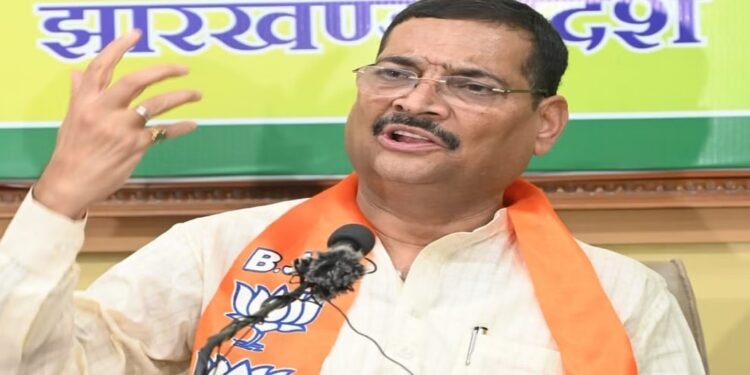 बाबूलाल मरांडी के नए प्रदेश अध्यक्ष बनने पर बीजेपी सांसद दीपक प्रकाश ने दी बधाई, कहा- साथ मिलकर सरकार के खिलाफ करेंगे आंदोलन