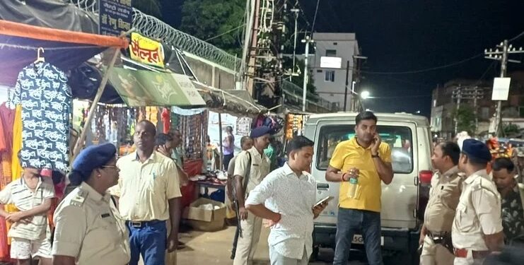 देवघर में अपराधियों के हौसले बुलंद, टाईट सिक्योरिटी के बावजूद खुलेआम की फायरिंग, दहशत में श्रद्धालु