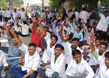 ‘पशुपालन विभाग में अरबों रुपए का घोटाला ! 7 सालों से नहीं मिला पूरा वेतन’