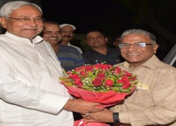 सीएम नीतीश कुमार से हरिवंश ने की मुलाकात, डेढ़ घंटे चली बैठक