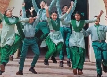 हर्ष जोहार पाठ्यक्रम के जरिए आत्म विकास की ओर अग्रसर सरकारी स्कूल के बच्चे