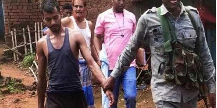 दुमका : बेटे ने मामूली सी बात पर मां की सब्बल से कर दी हत्या