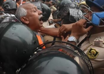 बिहार विधानसभा : मार्च के दौरान बीजेपी नेता की मौत, धरने पर बैठे विजय सिन्हा और सम्राट चौधरी