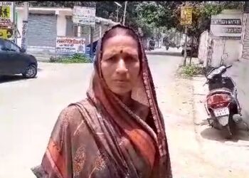 गिरिडीह : दबंगों से परेशान महिला ने छोड़ी गांव, फरियाद के बाद भी नहीं सुन रही पुलिस