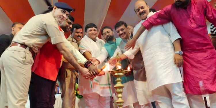 देवघर में श्रावणी मेला का उद्घाटन : हर-हर महादेव से गूंजा बाबा नगरी, वैदिक मंत्रोच्चार के साथ शुभारंभ