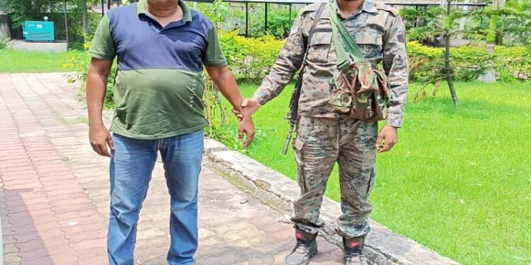 हजारीबाग : एसीबी ने 4 हजार घूस लेते मुखिया को दबोचा