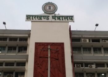 दशरथ चंद्र को मिला राजस्व पर्षद के सचिव का अतिरिक्त प्रभार, अधिसूचना जारी