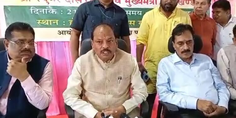 मणिपुर में हैवानियत पर सुलगी सियासत की चिंगारी, सीएम हेमंत के बयान पर रघुवर का पलटवार