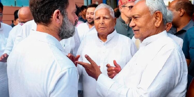 विपक्षी एकता की दूसरी महाबैठक के लिए सोनिया गांधी और राहुल बेंगलुरु रवाना, शरद पवार नहीं होंगे शामिल