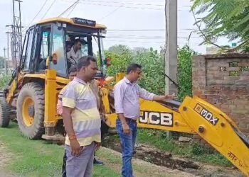 निरसा में स्वच्छ भारत मिशन के तहत चला सफाई अभियान