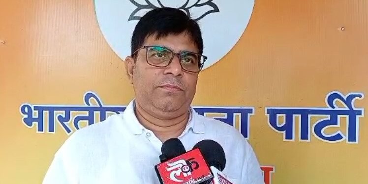 विपक्षी एकता की होने वाली महाबैठक पर बीजेपी ने कसा तंज, बताया फोटे सेशन