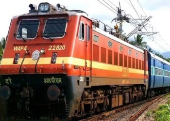 श्रावणी मेला को लेकर रेलवे मजिस्ट्रेट ने चलाया टिकट चेकिंग अभियान, वसूले 10 हजार 400 रुपए जुर्माना