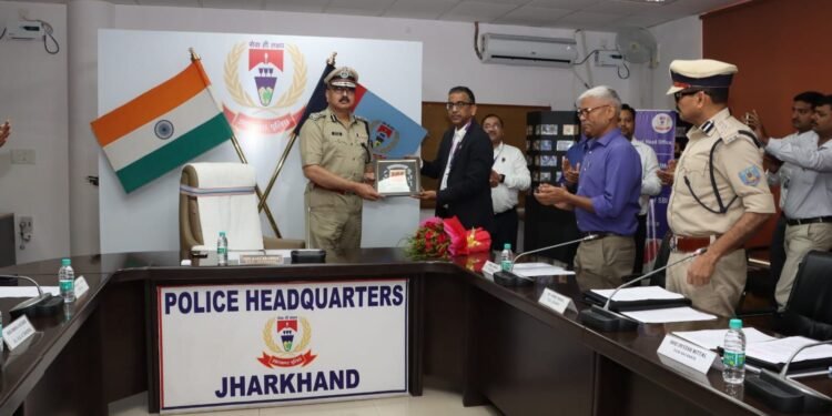 SBI देगा झारखंड पुलिसकर्मियों को 50 लाख का निशुल्क दुर्घटना बीमा, किया गया एमओयू