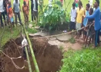 बैल को बचाने में गई 5 लोगों की जान, कुएं की मिट्टी धंस गयी और दब गए लोग