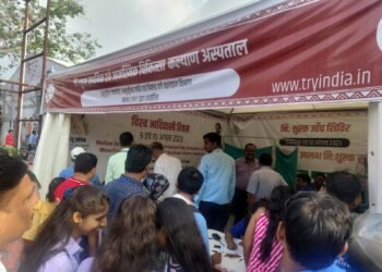 आदिवासी महोत्सव – 2023 : कल्याण विभाग द्वारा लगाया गया स्वास्थ्य शिविर, बड़ी संख्या में लोगों ने कराई स्वास्थ्य जांच