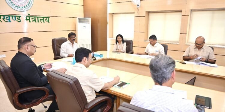 मुख्यमंत्री ने 7वें वेतनमान के आलोक में पुनरीक्षित STF भत्ता एवं अन्य विशेष सुविधा के प्रस्ताव को दी स्वीकृति