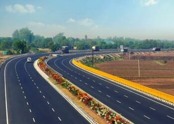 ओरमांझी से गोला के बीच एक्सप्रेस-वे का निर्माण कार्य तेज, ओरमांझी के पास रोड ब्लॉक