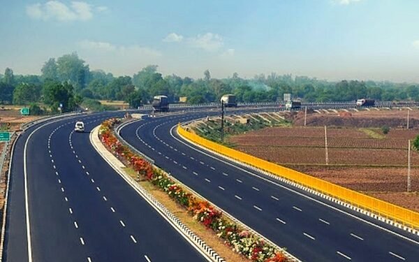 ओरमांझी से गोला के बीच एक्सप्रेस-वे का निर्माण कार्य तेज, ओरमांझी के पास रोड ब्लॉक