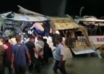 गिरिडीह बस हादसा : अब तक 5 लोगों के मरने की पुष्टि, डीसी ने दिए जांच के आदेश